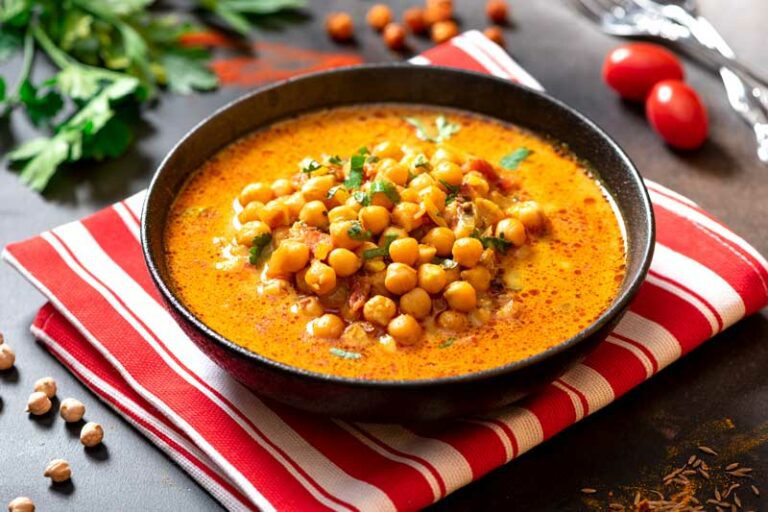 Slow cooker chickpea stew